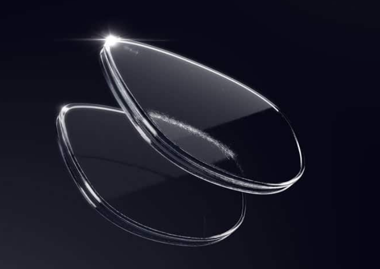 Single vision lens with Premium Anti Reflective and Scratch Resistance